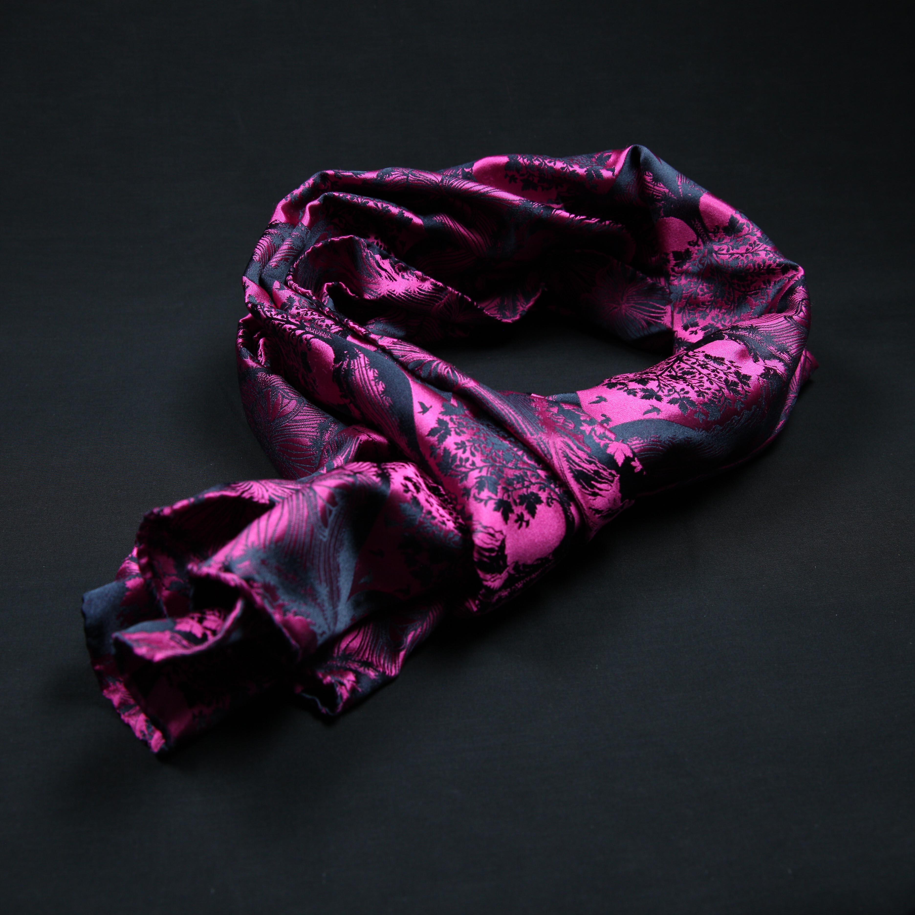 Silk Scarf Jacquard Silhouette Sericulture (Pink-Dark Blue)