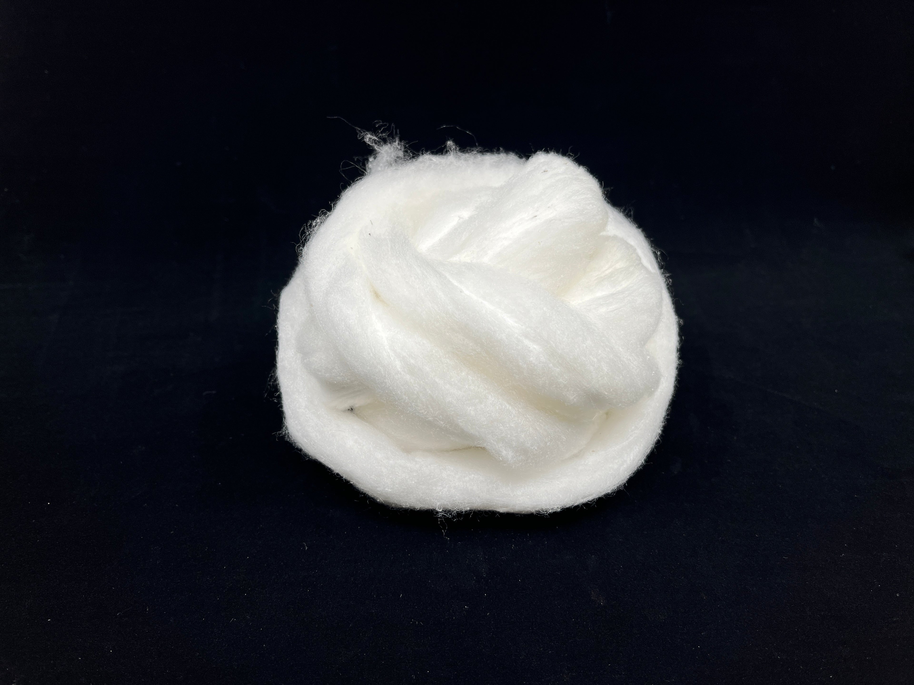 Carded sliver (combed top) – Schappe silk for handspinning and felting